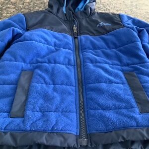 THE NORTH FACE BOYS REVERSABLE HOODED JACKET SIze 3T